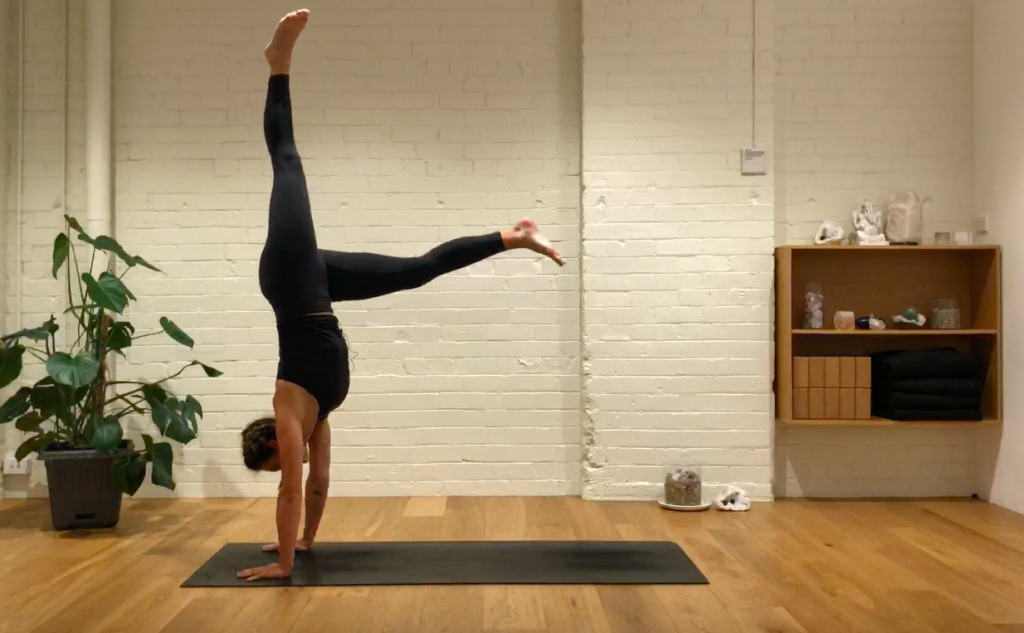 Yoga Evolve - Practice Play