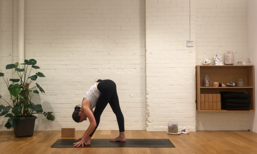 Yoga Evolve - All Over Warm Up