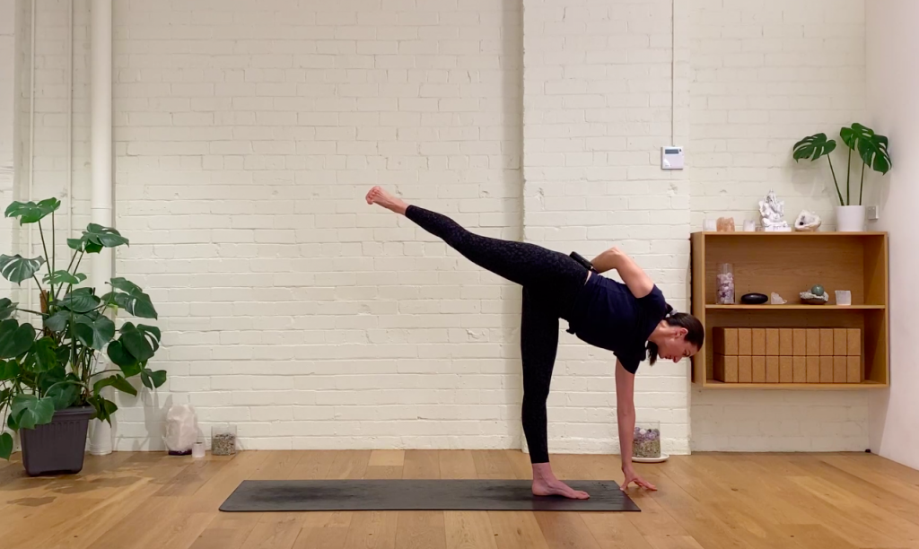 Yoga Evolve - Bend & Bind